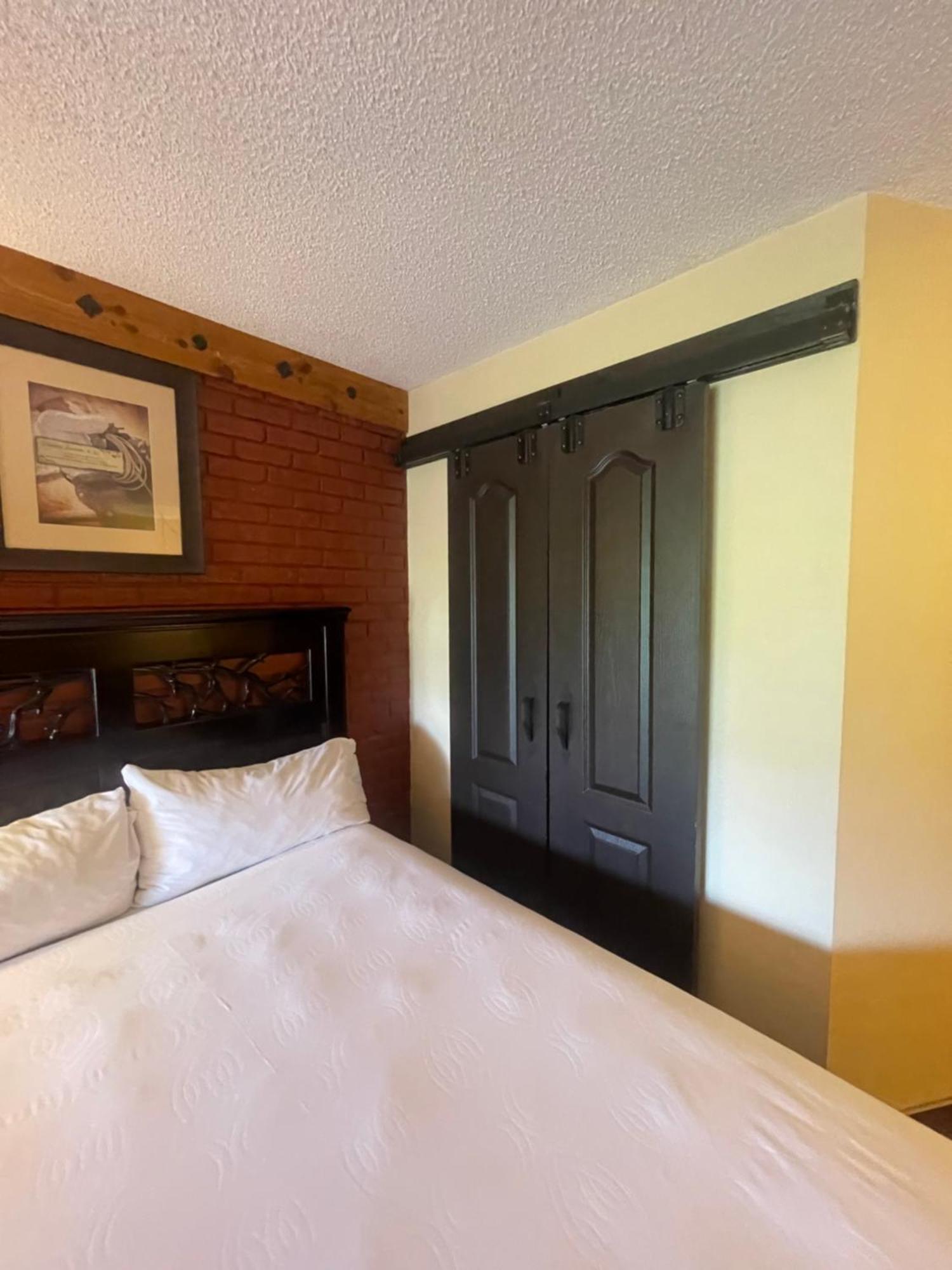 Family Friendly Suite! Arcadegame Inside River Ranch ภายนอก รูปภาพ